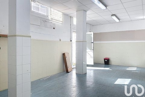 194 sq.m. commercial property for rent in Vilanova i la Geltru, Barcelona, Catalonia, Spain № 5133 - photo 16