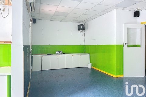 194 sq.m. commercial property for rent in Vilanova i la Geltru, Barcelona, Catalonia, Spain № 5133 - photo 8