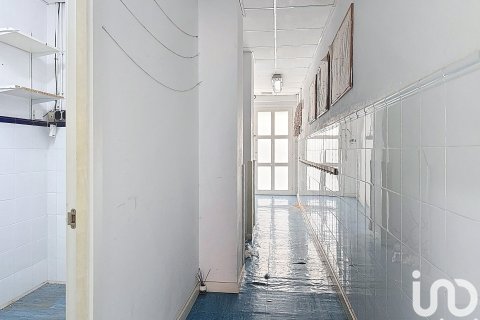 194 sq.m. commercial property for rent in Vilanova i la Geltru, Barcelona, Catalonia, Spain № 5133 - photo 18