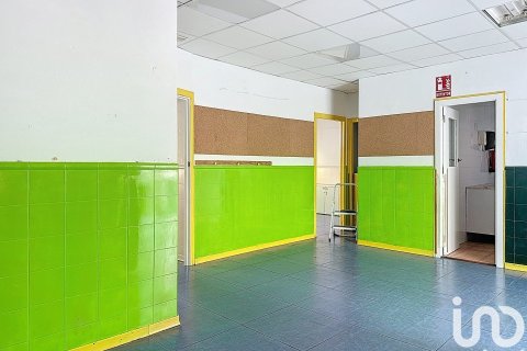 194 sq.m. commercial property for rent in Vilanova i la Geltru, Barcelona, Catalonia, Spain № 5133 - photo 10