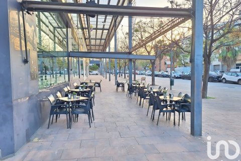 Propiedad comercial de 399 m² en alquiler en Les Roquetes, Barcelona, Cataluña, Spain № 5130 - foto 20