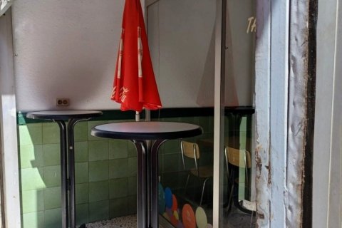 Снять в аренду бар в Бадалона, Испания 66м², № 5131 - фото 22