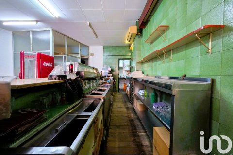 Снять в аренду бар в Бадалона, Испания 66м², № 5131 - фото 14