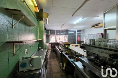 Снять в аренду бар в Бадалона, Испания 66м², № 5131 - фото 15