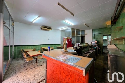 Снять в аренду бар в Бадалона, Испания 66м², № 5131 - фото 7