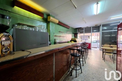 Снять в аренду бар в Бадалона, Испания 66м², № 5131 - фото 8