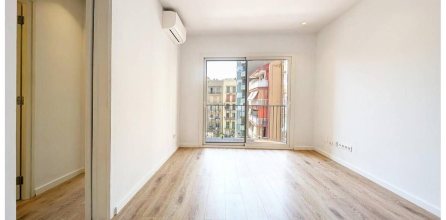 Квартира с 4 спальнями в Эшампле, Барселона, Каталония, Испания № 2522