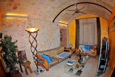 Купить дом в Палафружель, Испания с 6 комнат, № 1648 - фото 5