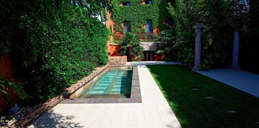 Дом с 5 спальнями в Палафружеле, Герона, Каталония, Испания № 1648