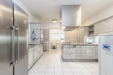 7 chambres apartment à vendre à Barcelona, Catalonia, Spain № 4234 - photo 21