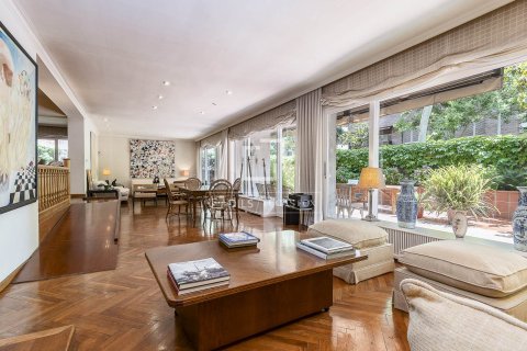 7 chambres apartment à vendre à Barcelona, Catalonia, Spain № 4234