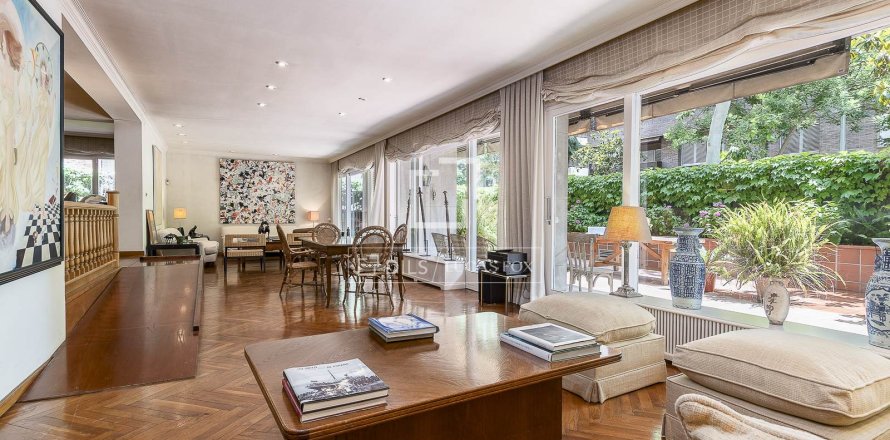 7 chambres apartment à vendre à Barcelona, Catalonia, Spain № 4234