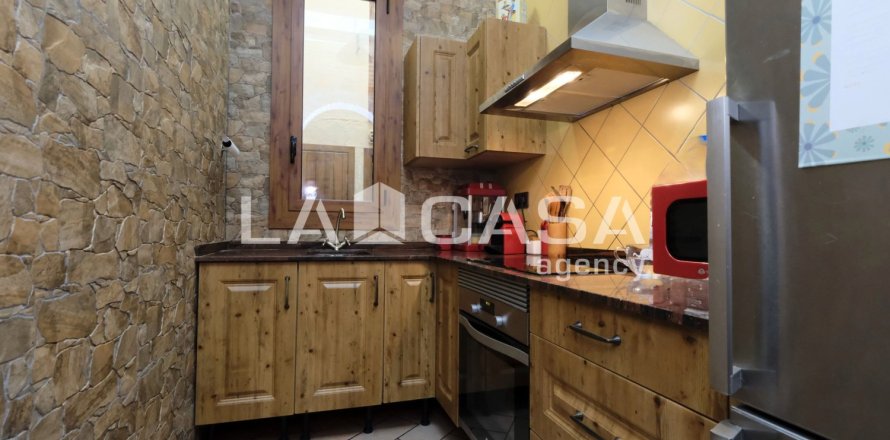 Таунхаус с 2 спальнями в Орта-Гинардо, Барселона, Каталония, Испания № 2085