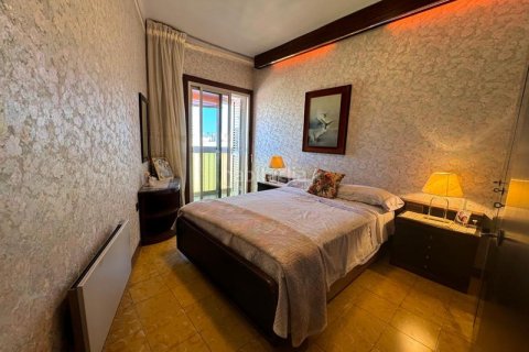 Квартира с 3 спальнями в Сантс-Монтжуике, Барселона, Каталония, Испания № 2089