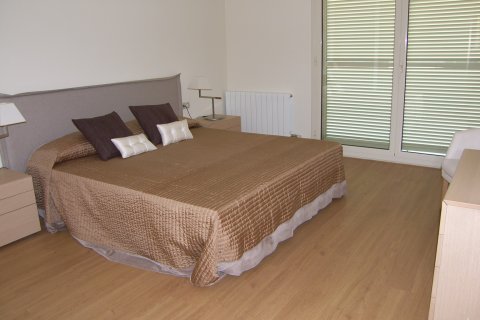 Купить таунхаус в Матаро, Испания с 4 спальни, 220м², № 856 - фото 3