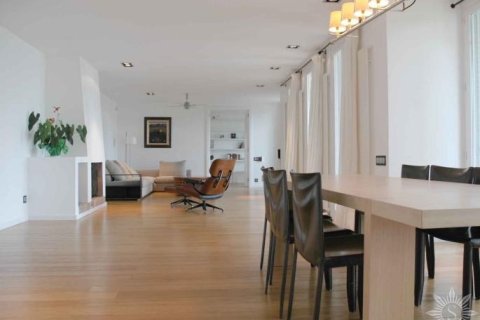 Купить виллу в Матаро, Испания с 6 спален, 290м², № 860 - фото 3