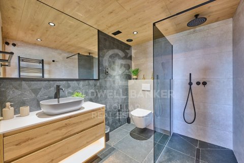 3 bedrooms apartment for rent in Girona, Catalonia, Spain № 6122 - photo 15