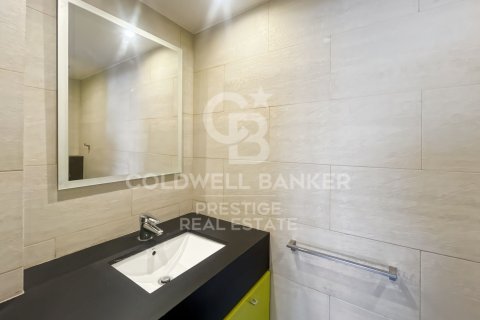 3 bedrooms apartment for rent in Esplugues de Llobregat, Barcelona, Catalonia, Spain № 6126 - photo 17