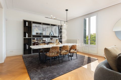 3 bedrooms apartment for rent in Barcelona, Catalonia, Spain № 6124 - photo 5