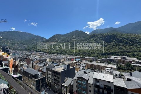 5 bedrooms apartment for rent in Principado De Andorra (Ninguna Poblacion Tiene C.P.), Lleida, Catalonia, Spain № 6125 - photo 2