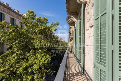 3 bedrooms apartment for rent in Barcelona, Catalonia, Spain № 6123 - photo 11