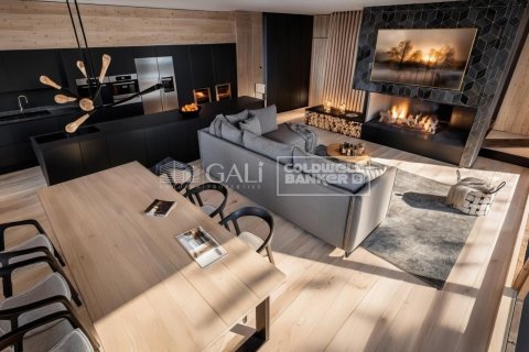 4 bedrooms house for sale in Principado De Andorra (Ninguna Poblacion Tiene C.P.), Lleida, Catalonia, Spain № 5485 - photo 17