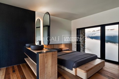 4 bedrooms house for sale in Principado De Andorra (Ninguna Poblacion Tiene C.P.), Lleida, Catalonia, Spain № 5485 - photo 9