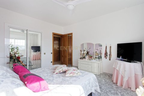 Сasa de 4 dormitorios en venta en Llica D'amunt, Barcelona, Cataluña, Spain № 6947 - foto 25