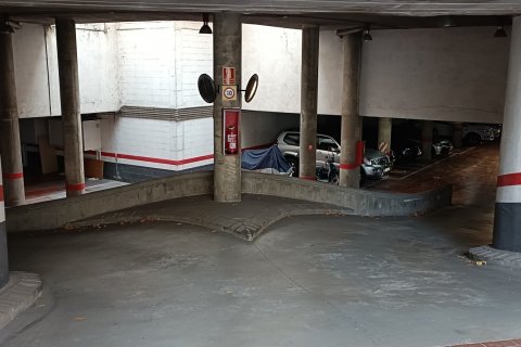 12 m² parking à louer à Barcelona, Catalonia, Spain № 4628 - photo 3