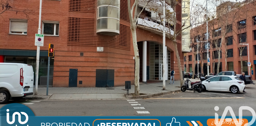 12 m² parking à louer à Barcelona, Catalonia, Spain № 4628