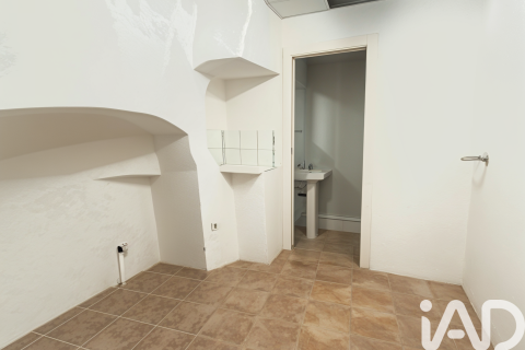 1 chambre commercial property à louer à Sant Pol de Mar, Barcelona, Catalonia, Spain № 4629 - photo 2