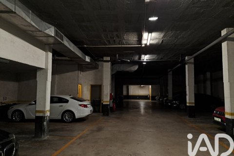 Снять в аренду парковку в Барселона, Испания 12м², № 4624 - фото 5