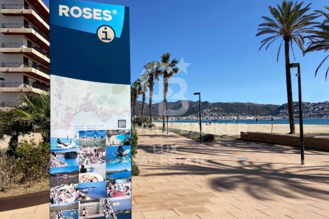 316 sq.m. commercial property for sale in Roses, Girona, Catalonia, Spain № 5692