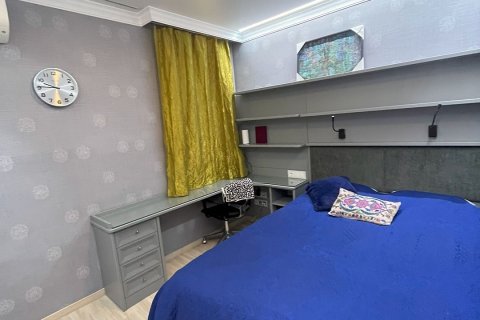 Apartamento de 3 dormitorios en venta en Barcelona, Cataluña, Spain № 1032 - foto 7