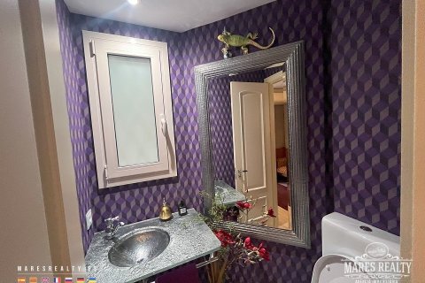 Apartamento de 3 dormitorios en venta en Barcelona, Cataluña, Spain № 1032 - foto 12