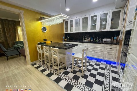 Apartamento de 3 dormitorios en venta en Barcelona, Cataluña, Spain № 1032 - foto 4