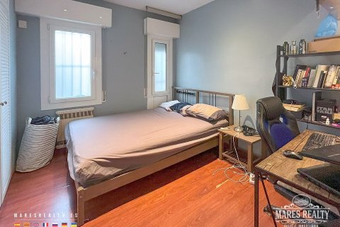 Купить квартиру в Барселона, Испания с 3 спальни, 108м², № 1038 - фото 11