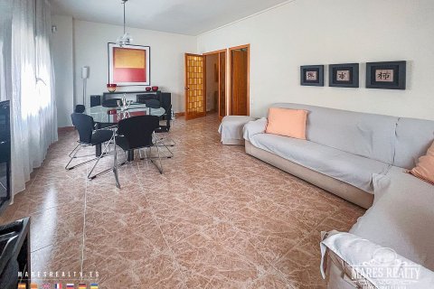 Apartamento de 4 dormitorios en venta en Barcelona, Cataluña, Spain № 1037 - foto 3