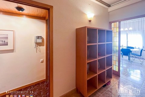 Apartamento de 4 dormitorios en venta en Barcelona, Cataluña, Spain № 1037 - foto 18