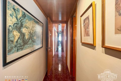 Apartamento de 4 dormitorios en venta en Barcelona, Cataluña, Spain № 1037 - foto 19