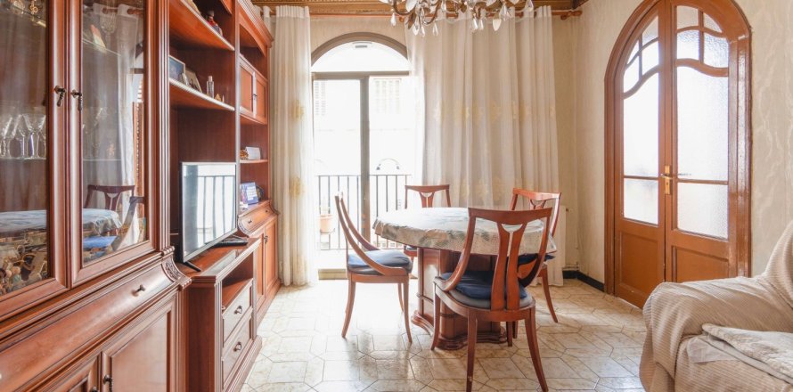 Квартира с 4 спальнями в Сантс-Монтжуике, Барселона, Каталония, Испания № 2148