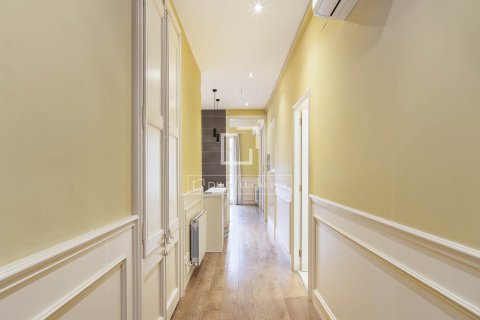 2 chambres apartment à vendre à Barcelona, Catalonia, Spain № 3952 - photo 17