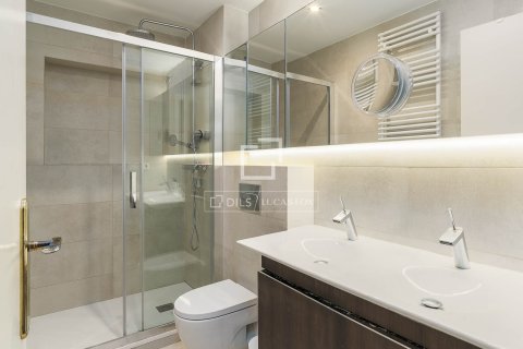 2 chambres apartment à vendre à Barcelona, Catalonia, Spain № 3952 - photo 18