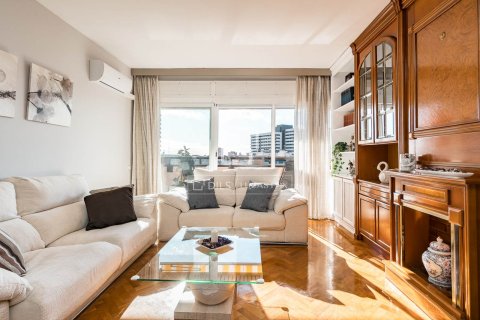 4 chambres apartment à vendre à Barcelona, Catalonia, Spain № 3953