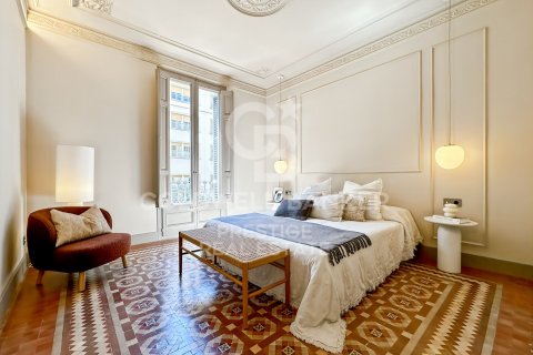 Купить квартиру в Барселона, Испания с 2 спальни, 109м², № 7725 - фото 18