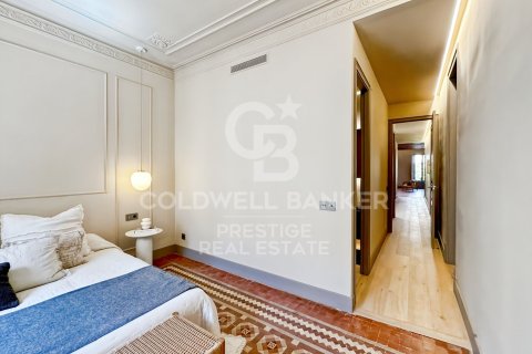 Купить квартиру в Барселона, Испания с 2 спальни, 109м², № 7725 - фото 17