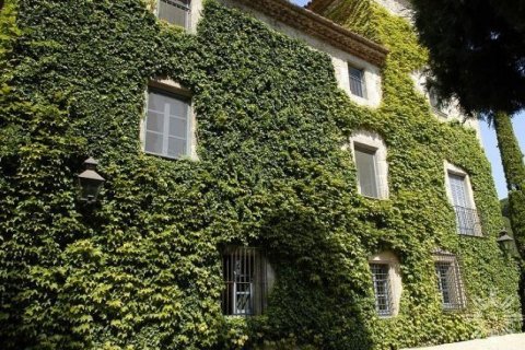 Купить замки и поместья в Матаро, Испания с 9 спален, 2000м², № 843 - фото 8