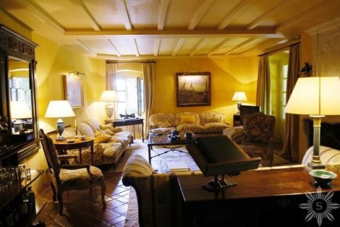 Купить замки и поместья в Матаро, Испания с 9 спален, 2000м², № 843 - фото 9