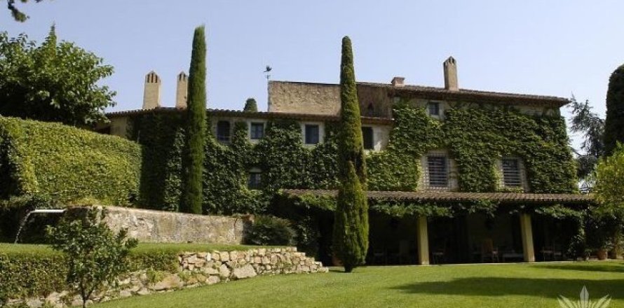 Замки и поместья с 9 спальнями в Матаро, Барселона, Каталония, Испания № 843