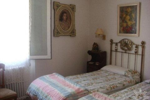 Купить замки и поместья в Ситжес, Испания с 4 спальни, 300м², № 841 - фото 4